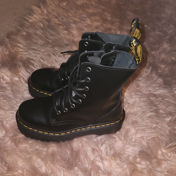 Dr. Marten black boots - Picture 4 of 7